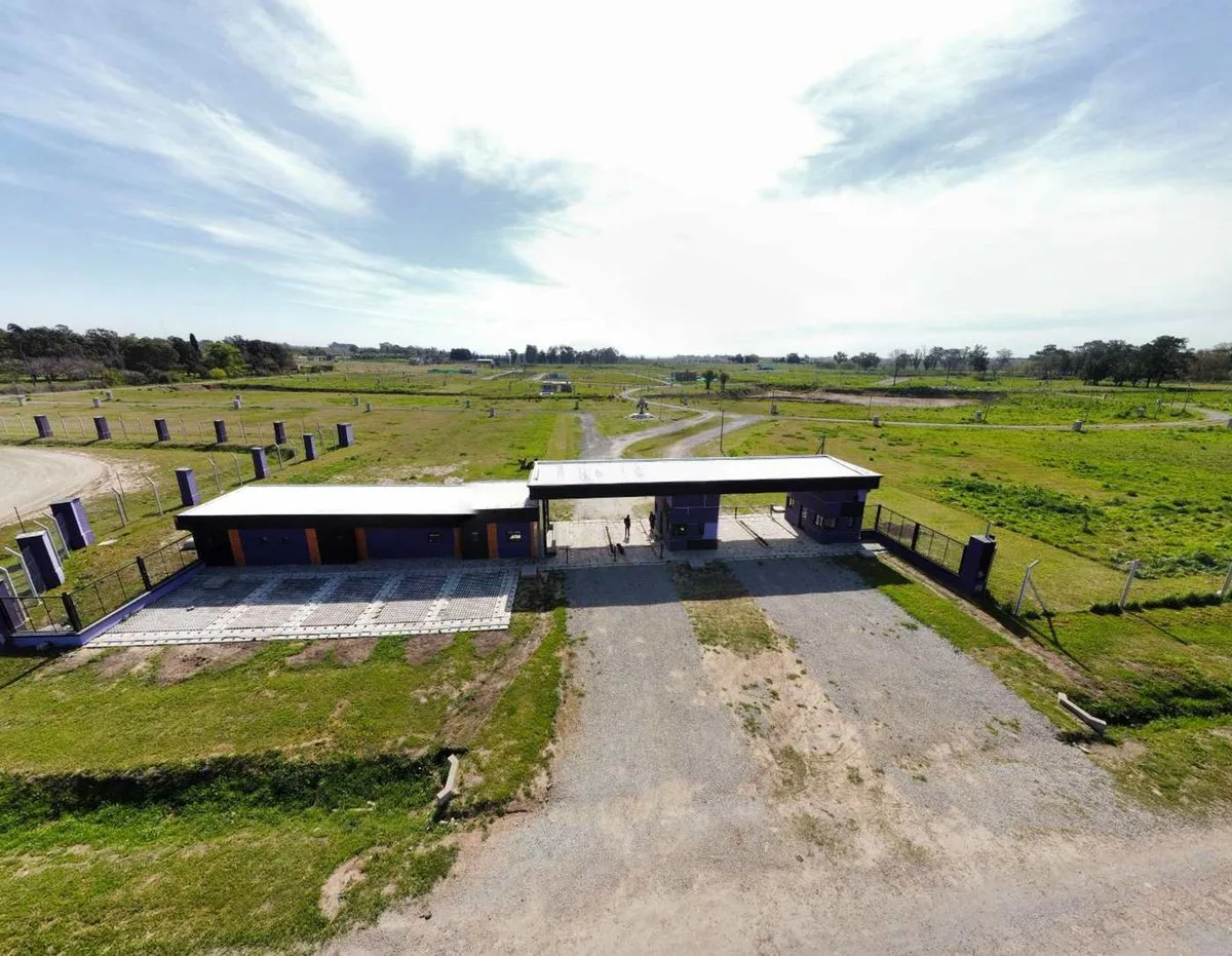 VENTA LOTE MERLO  APTO CREDITO foto 2