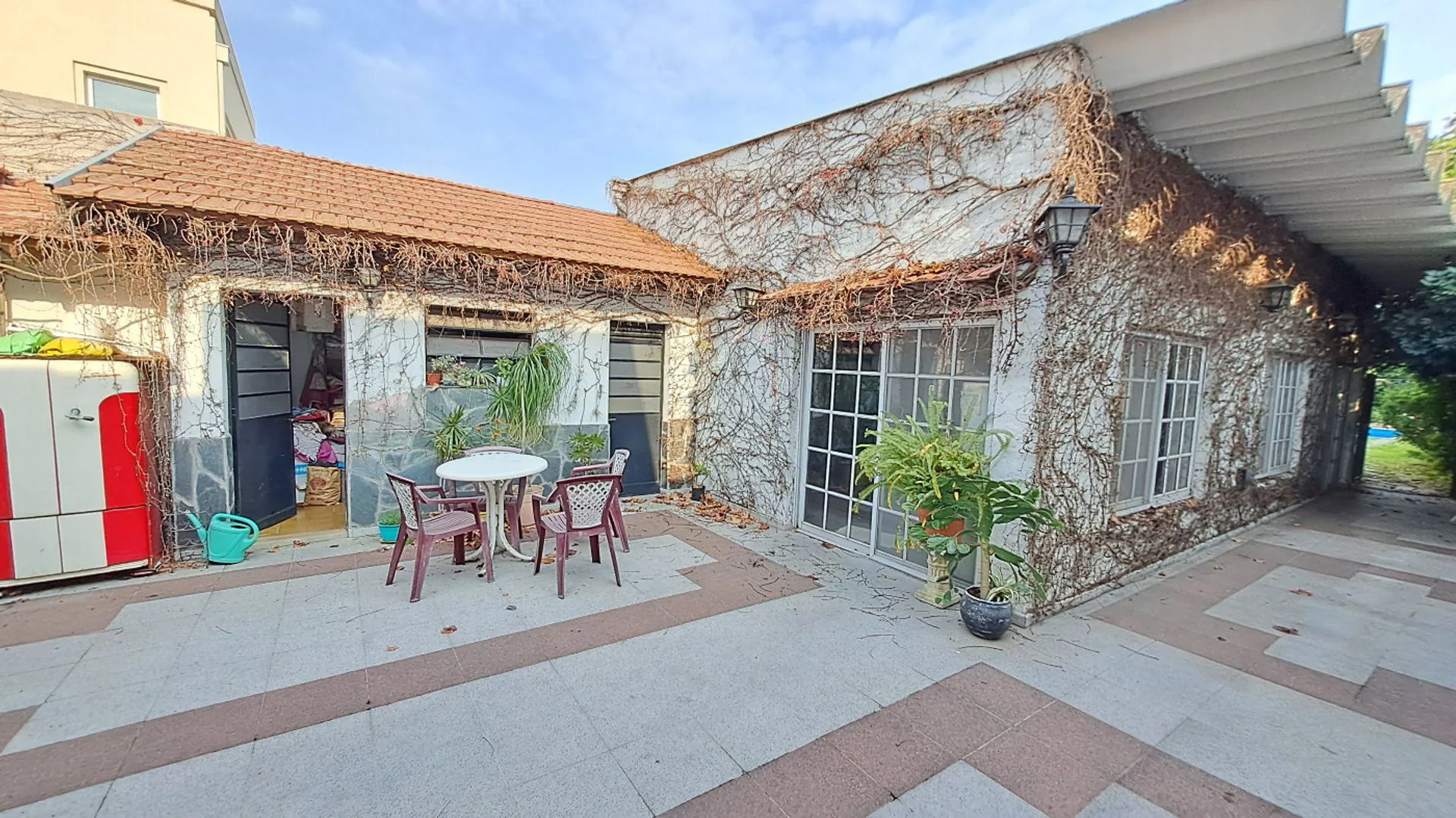 EXCELENTE CASA EN LOTE DE 9MTS FTE X 64MTS FONDO foto 3