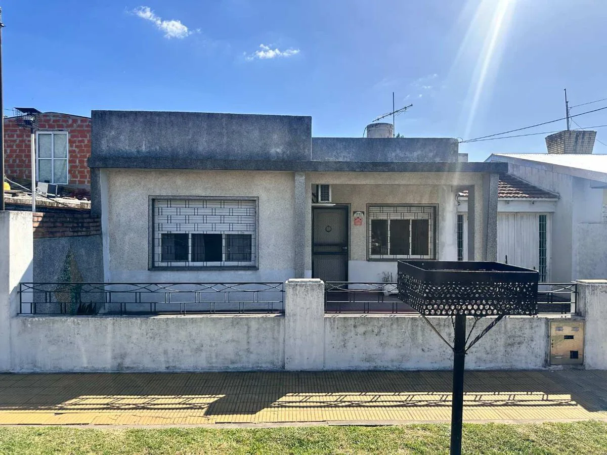 VENTA CASA DON TORCUATO 4 AMB RECICLAR FLIPPING foto 3