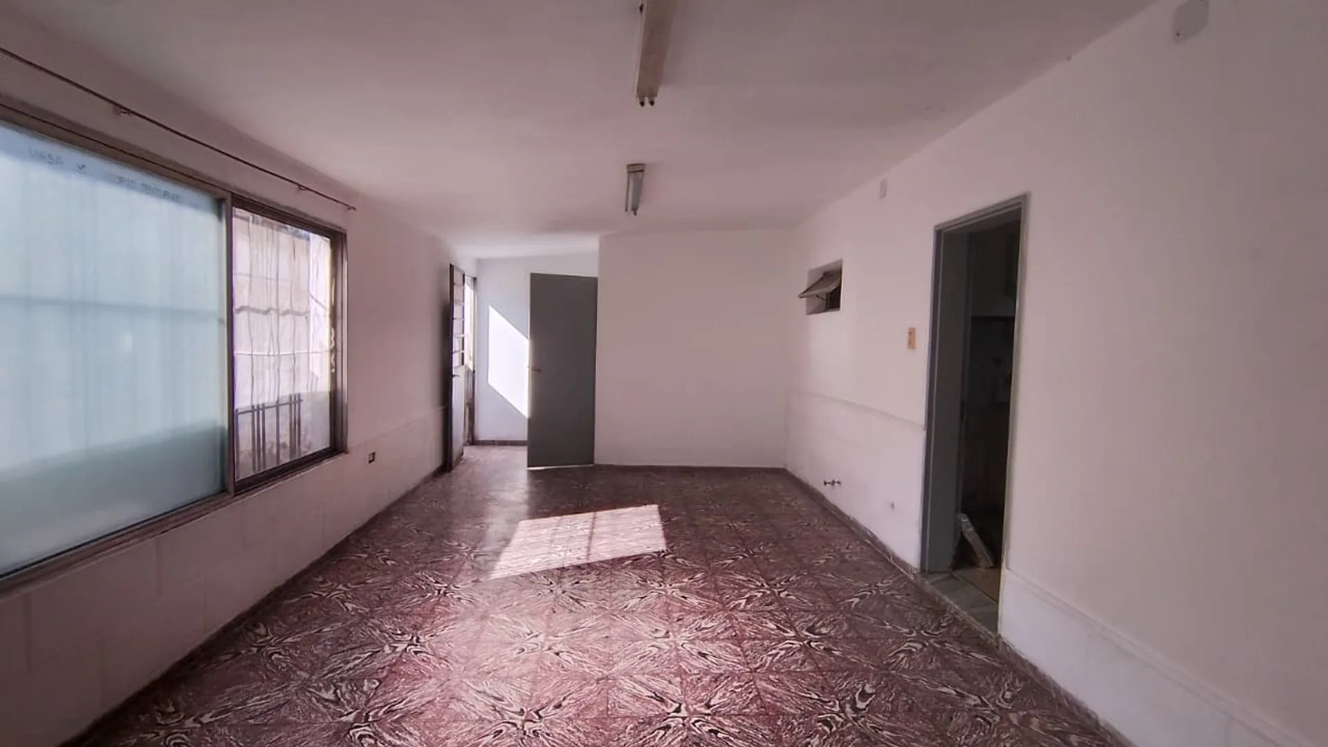 CASA 3 DORMIS VENTA PARQUE FIELD JARDIN COCHERA foto 3