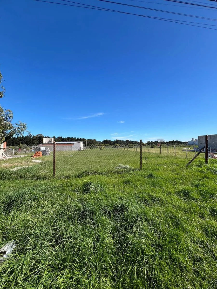 VENTA LOTE ACANTILADOS 15 X 40 Calle 513 y 14 foto 2
