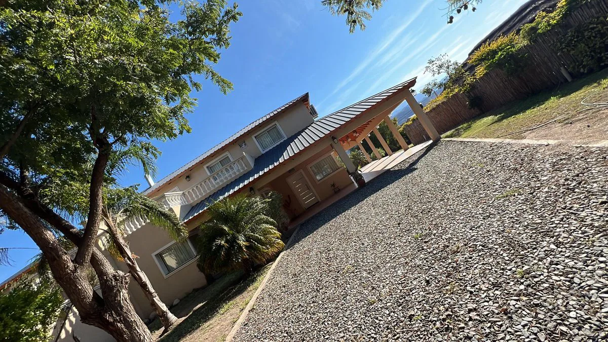 SE VENDE CASA 1° NIVEL, FRAY M. ESQUIÚ FACILIDADES foto 2