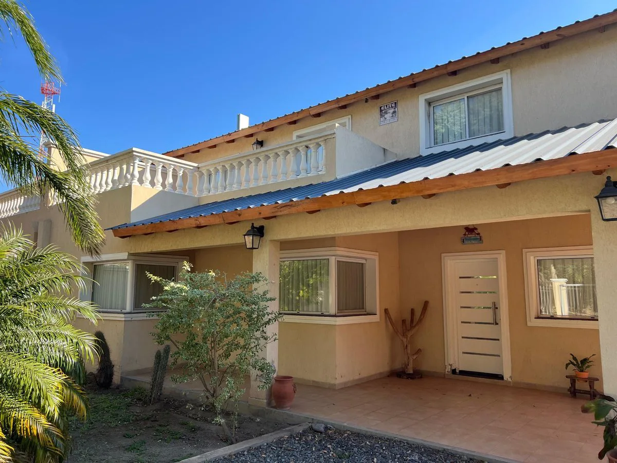 SE VENDE CASA 1° NIVEL, FRAY M. ESQUIÚ FACILIDADES foto 3