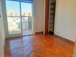DEPARTAMENTO DE 4 AMBIENTES CON DEPENDENCIA EN PISO 13 foto 5