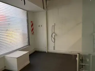 Venta Local c/ Subsuelo y Oficinas | Apto T. Rubro foto 3