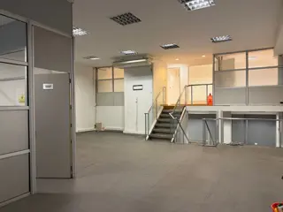 Venta Local c/ Subsuelo y Oficinas | Apto T. Rubro foto 4