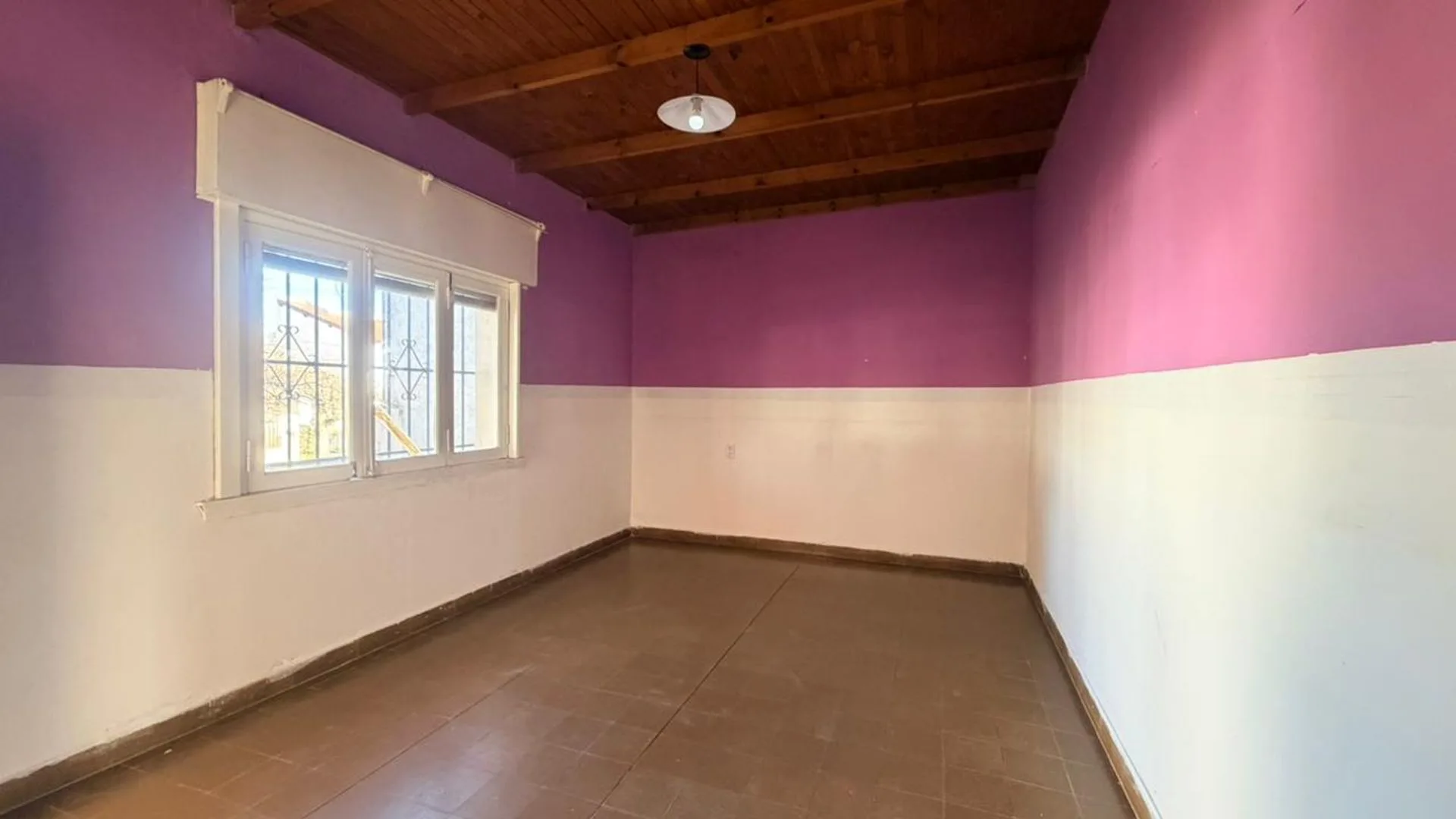 CASA EN ALQUILER CON PATIO foto 2