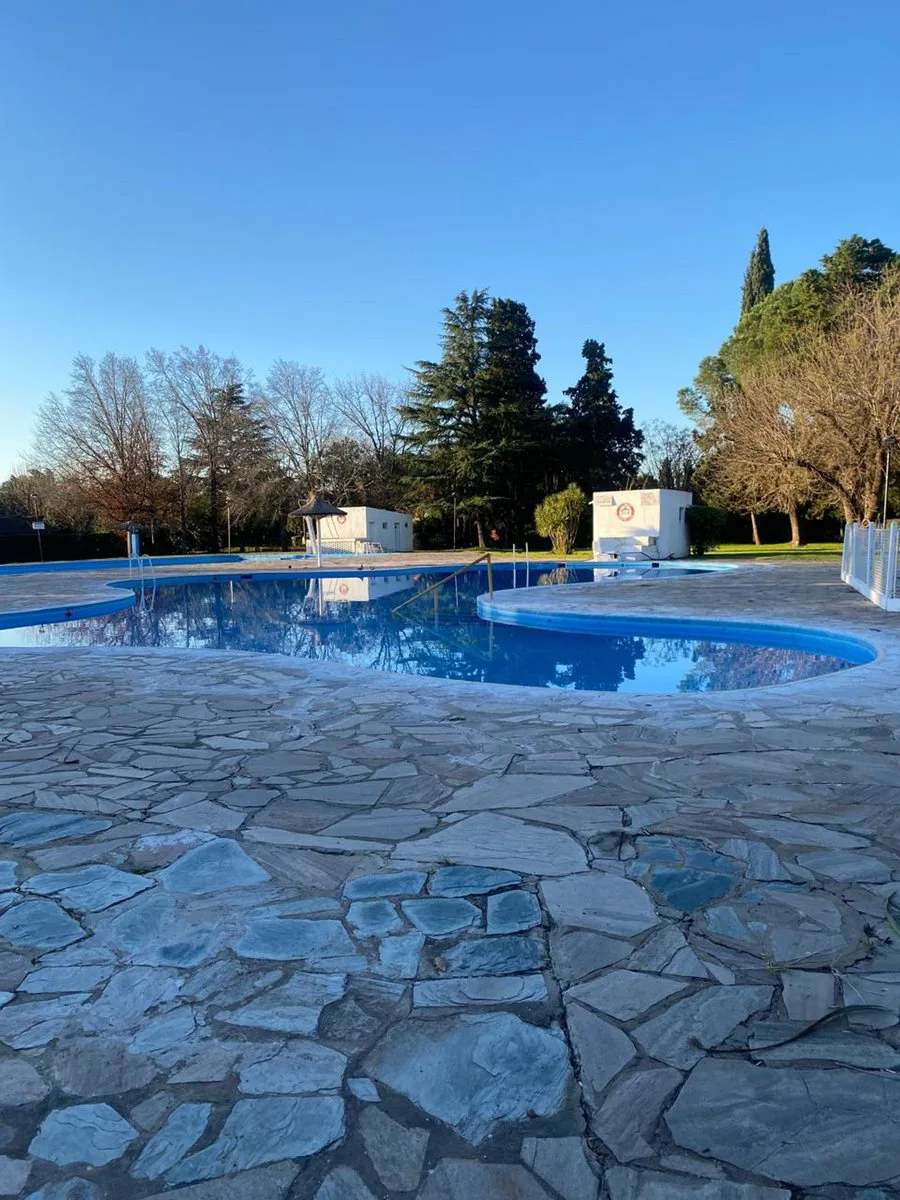 Venta de lote en Pilar en Las Brisas Country Club foto 2