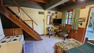 Complejo Turístico en Venta en El Bolsón Centro – 4 Cabañas, Casa y Lavadero foto 5