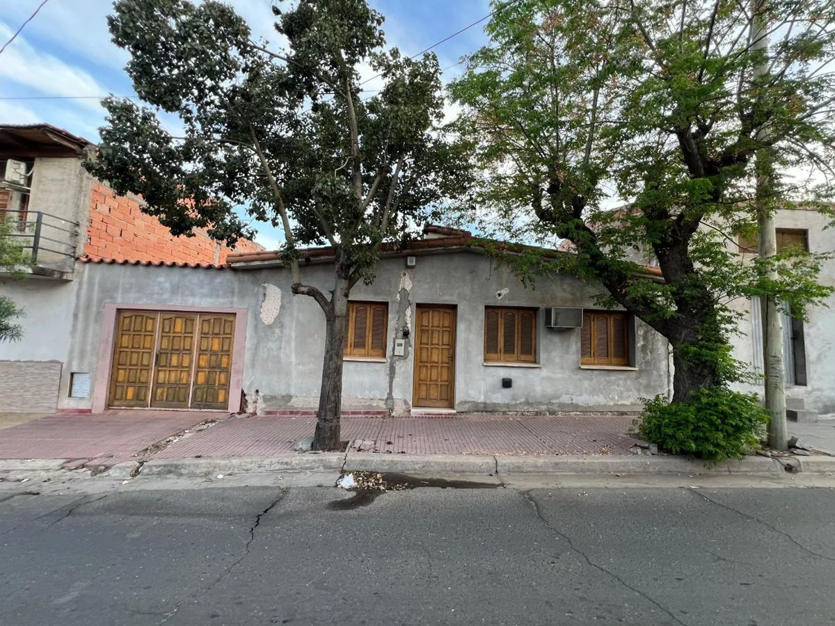 SE VENDE CASA 4 AMBIENTES ZURITA ANTES DE CASEROS foto 4