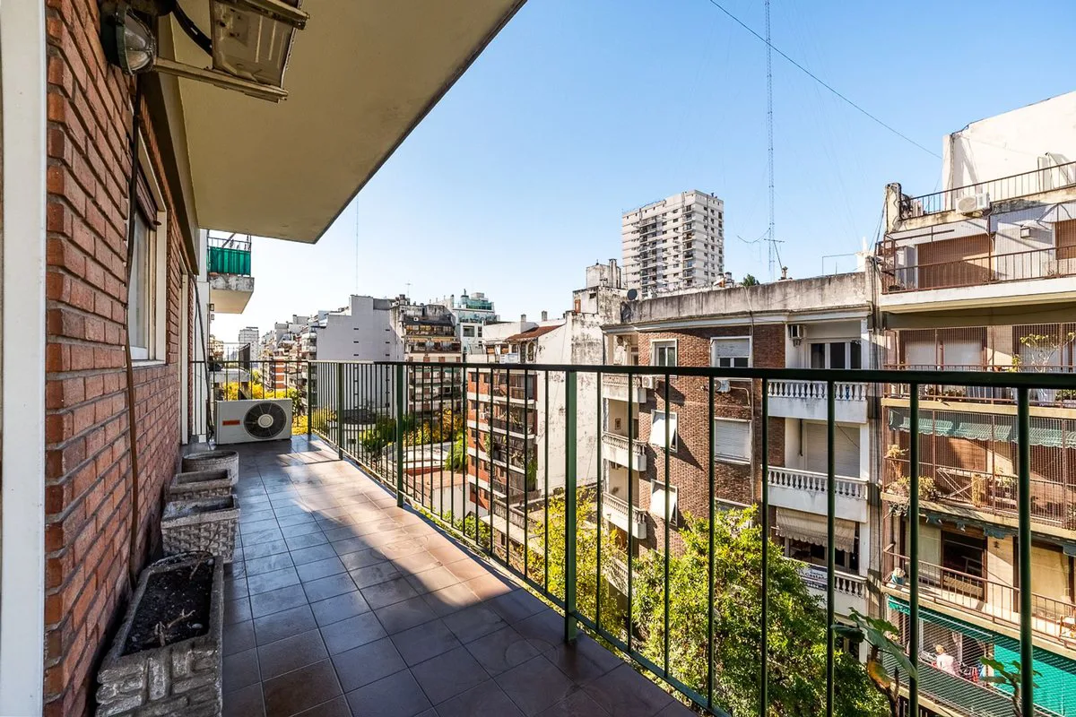 VENTA DEPTO 4 AMB BALCON COCHERA  BAULERA BELGRANO foto 2
