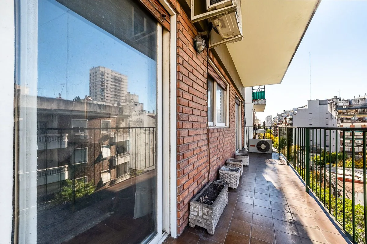 VENTA DEPTO 4 AMB BALCON COCHERA  BAULERA BELGRANO foto 3