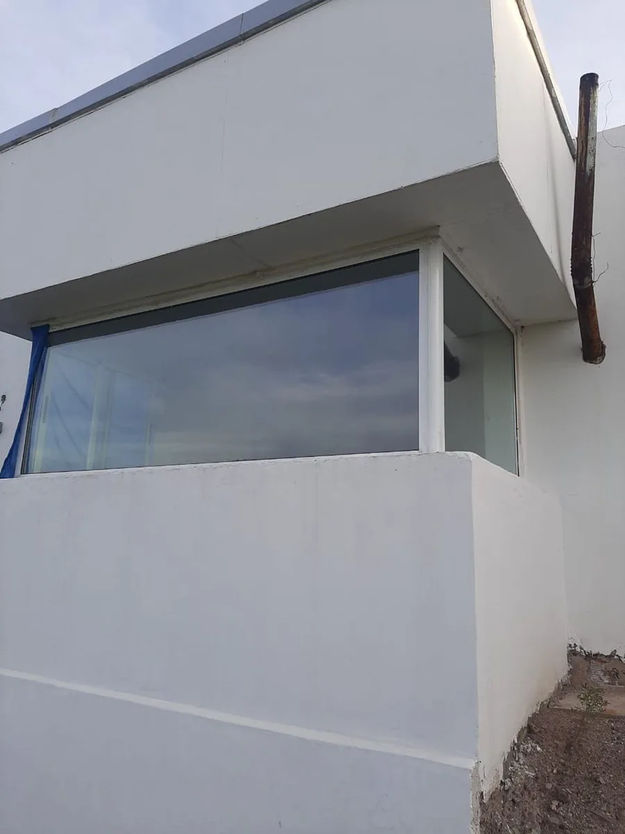 VENTA DE CASA CON 1 HECTAREA DE PARQUE foto 3