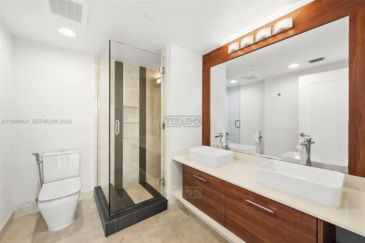 601 NE 27th St 600 foto 5
