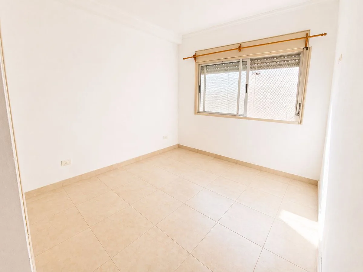 DEPTO 2 AMB EN VENTA EN CASEROS C/BALCON APTO CRED foto 3
