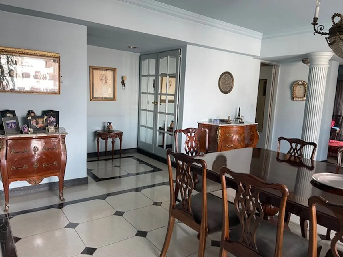 Venta Piso a refaccionar Quintana 400, Recoleta foto 4
