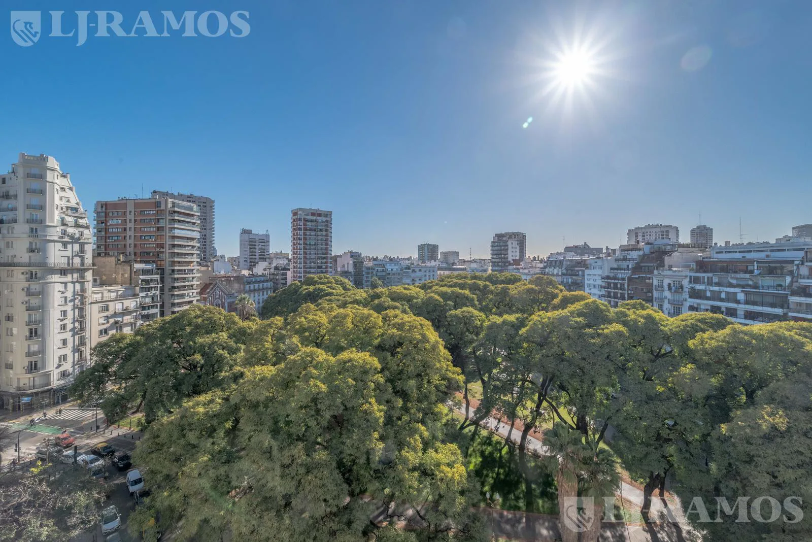 VENTA - RECOLETA - PLAZA VICENTE LOPEZ -  EXCLUSIVO PISO MODERNO A ESTRENAR - SEG 24 HS foto 5