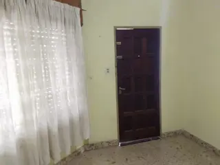 PROPIEDAD EN VENTA - CHALET ESQUINA, COSQUIN foto 2