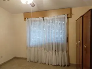 PROPIEDAD EN VENTA - CHALET ESQUINA, COSQUIN foto 4