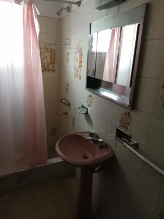 PROPIEDAD EN VENTA - CHALET ESQUINA, COSQUIN foto 5