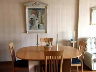 ALQUILER TEMPORAL VILLA URQUIZA SEMIPISO AL Fte CON BALCÓN 3 AMBIENTES 2 DOR 2 BAÑOS living comedor, lavadero, cochera, loza radiante, amueblado equip foto 3