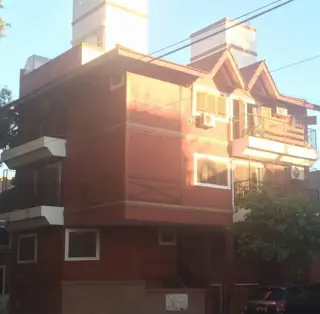SE VENDE EXCELENTE PH 4 AMB.CON COCHERA, TERRAZA, BALCON, 3 BAÑOS foto 3