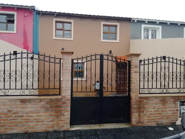 ALQUILER – DUPLEX 2 DORMITORIOS – Barrio AEROPUERTO