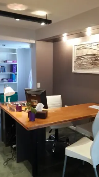 Oportunidad. Excelente propiedad con amplio frente sobre calle Mitre -Apta todo Uso- foto 4