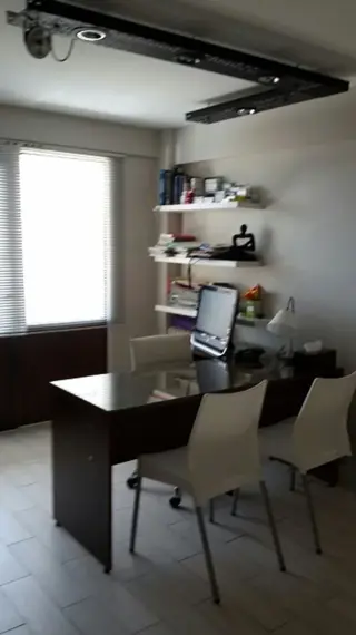 Oportunidad. Excelente propiedad con amplio frente sobre calle Mitre -Apta todo Uso- foto 5