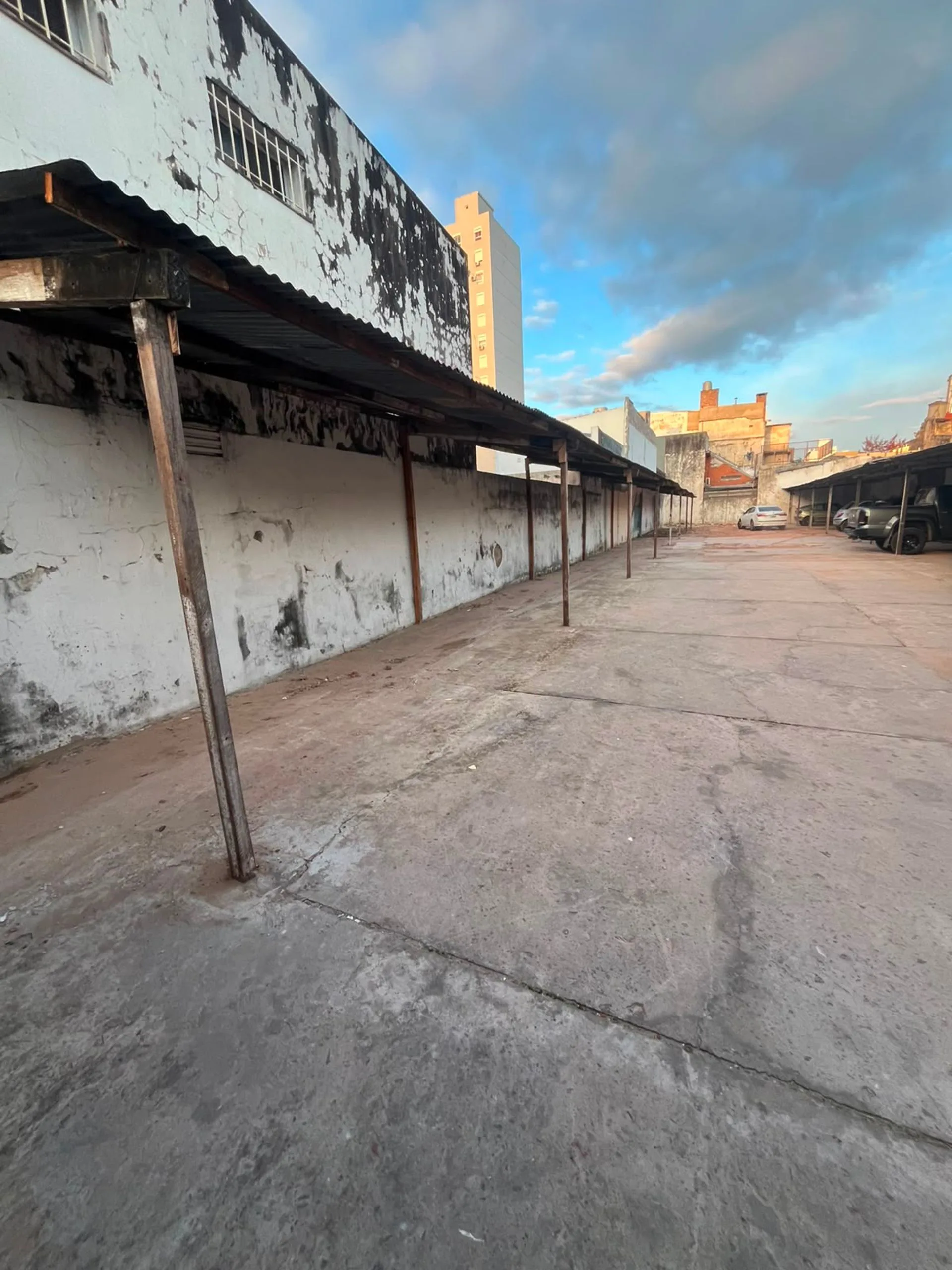 Gran terreno para desarrollo. Barrio Constituyente foto 5