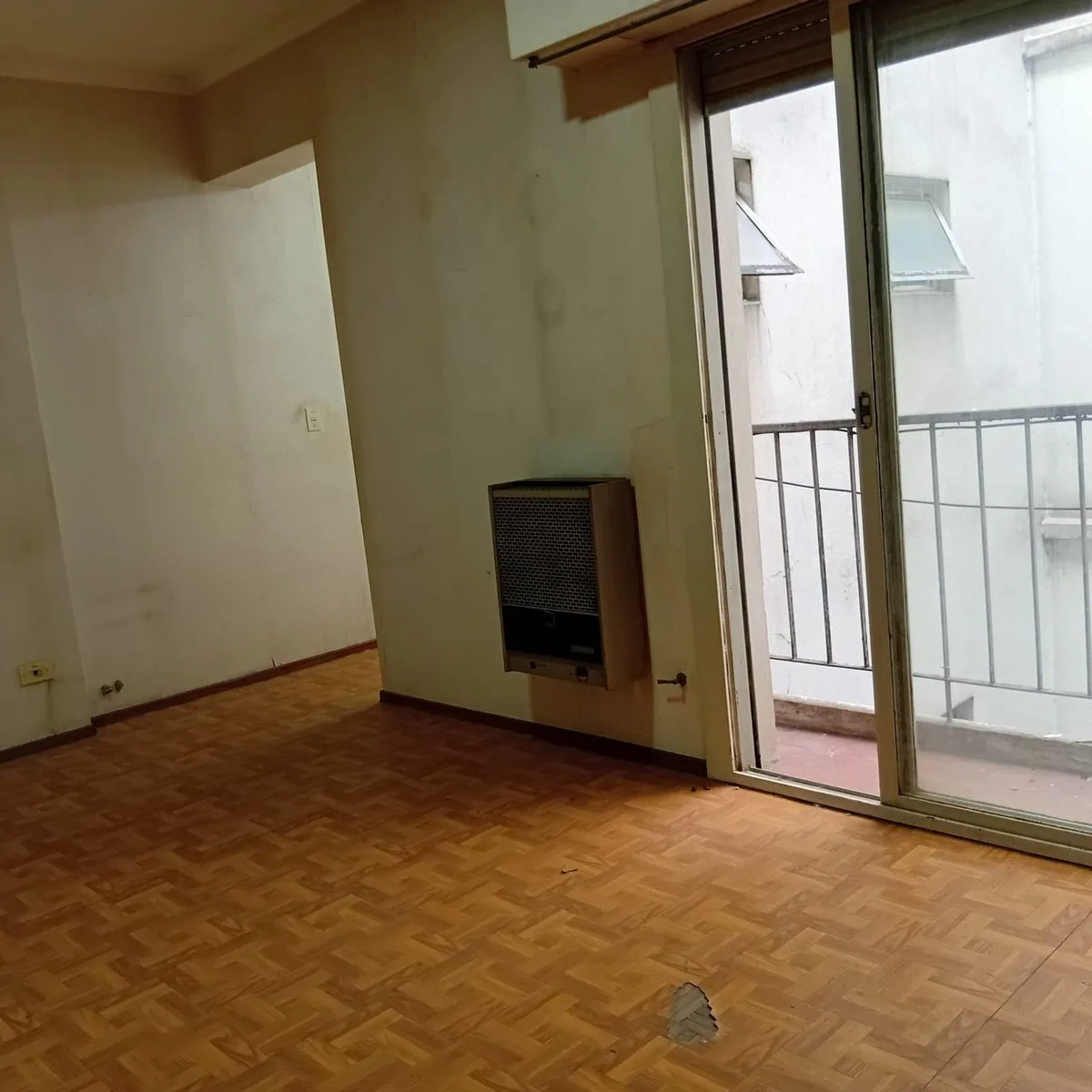 VENTA DEPTO DOS AMB. A REFACCIONAR EN CABALLITO