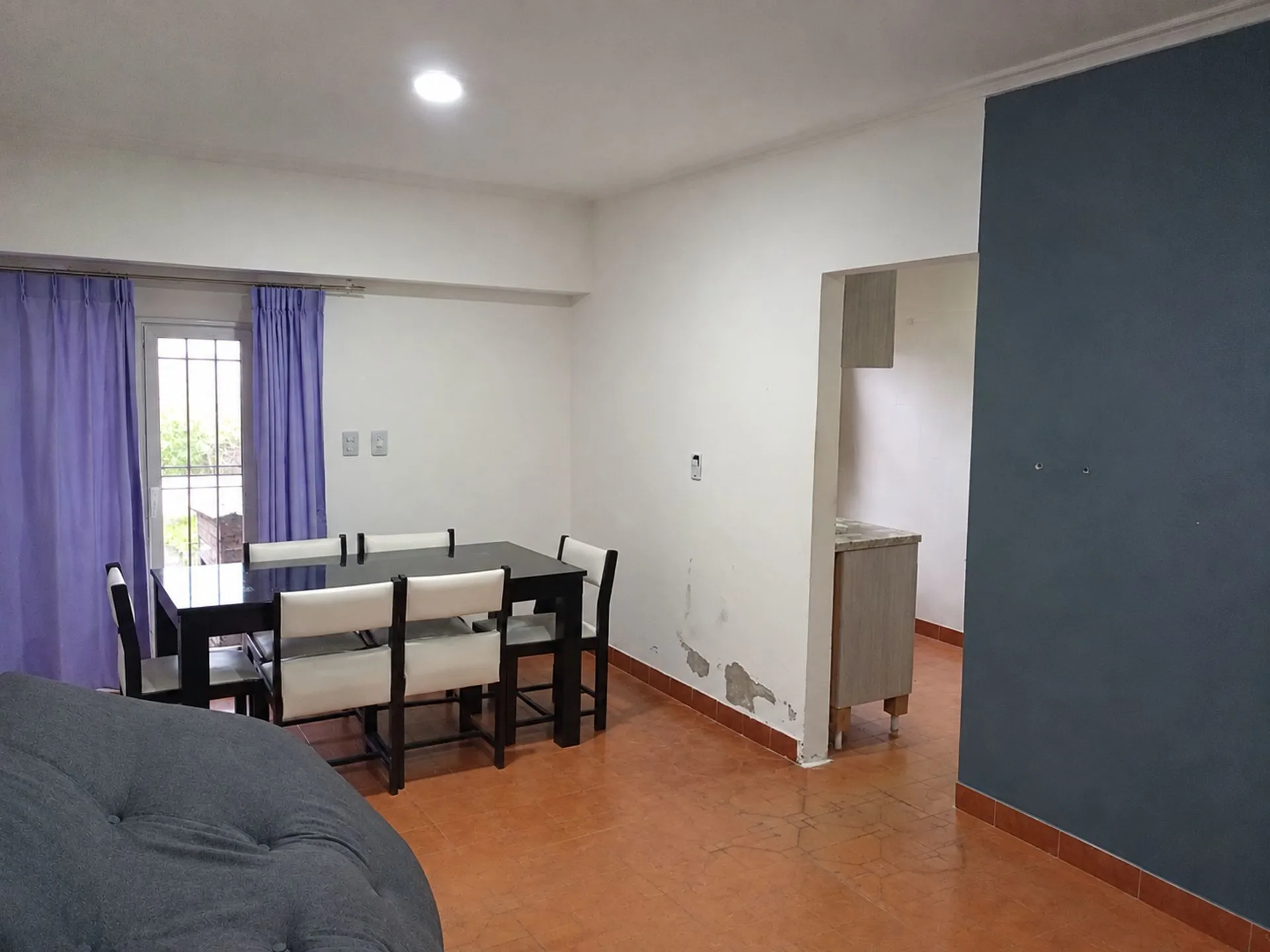 VENTA CASA 3 AMB CON PATIO Y GARAGE  B° LIBERTAD foto 3