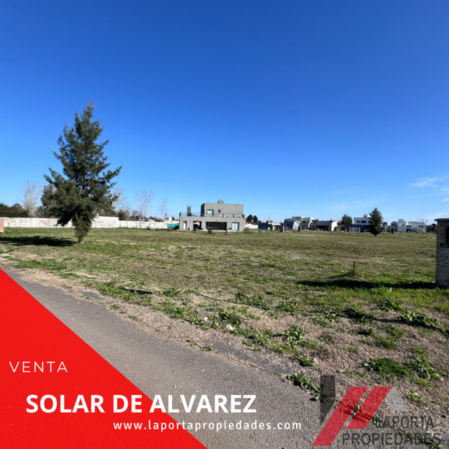 LOTE CENTRAL EN VENTA EN SOLAR DE ALVAREZ