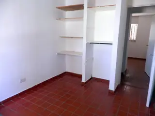 Importante propiedad en Barrio UOCRA foto 4