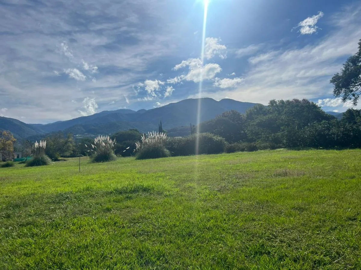 LOTE EN VENTA "PARQUES DE SAN LORENZO" foto 3