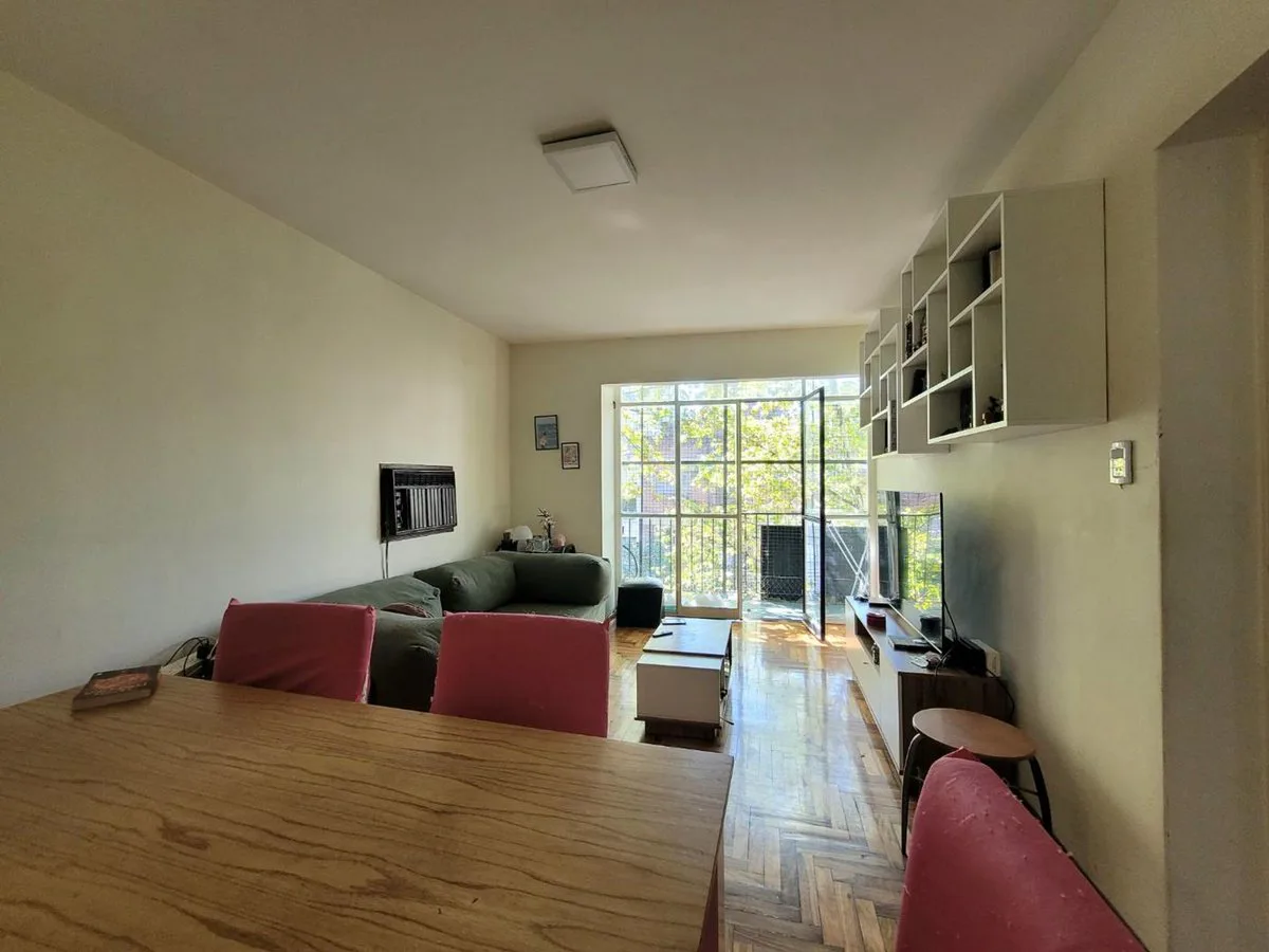 VENTA 3 AMB. CON BALCON CABALLITO foto 3