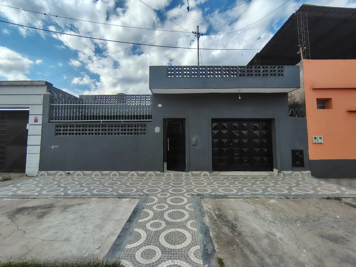 CASA EN VENTA - ZONA NORTE foto 2