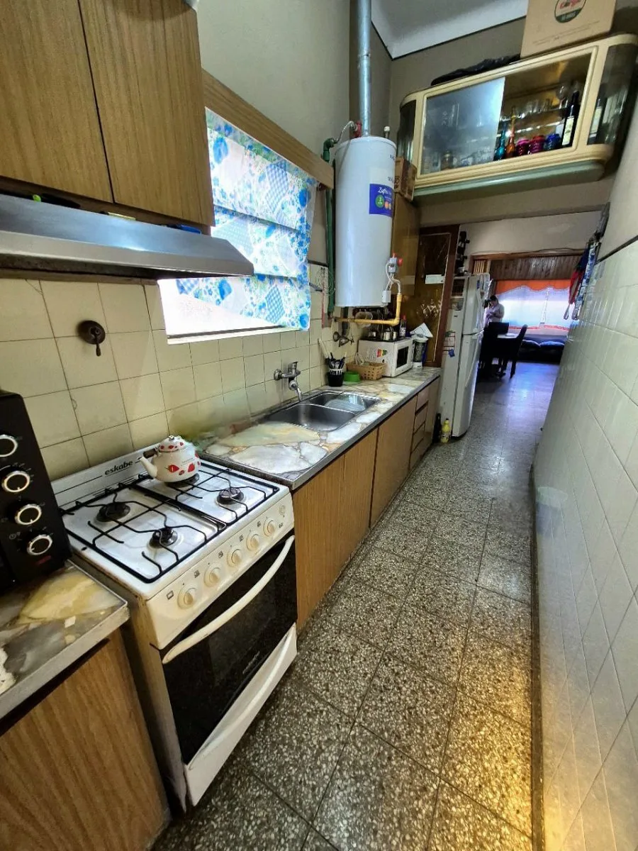 CASA 3 AMB CON COCHERAS Y FONDO LIBRE en San Martin foto 5