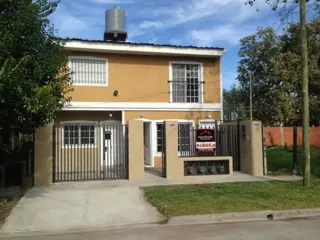 ALQUILER CASTELAR  $22.000 foto 1