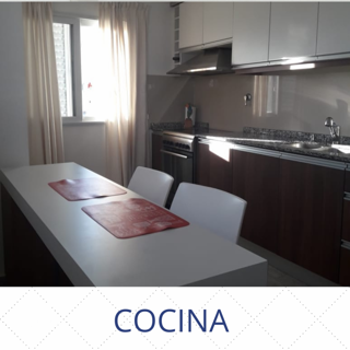 EXCELENTE CASA CON LOCAL COMERCIAL - CONSULTAR PRECIO foto 5