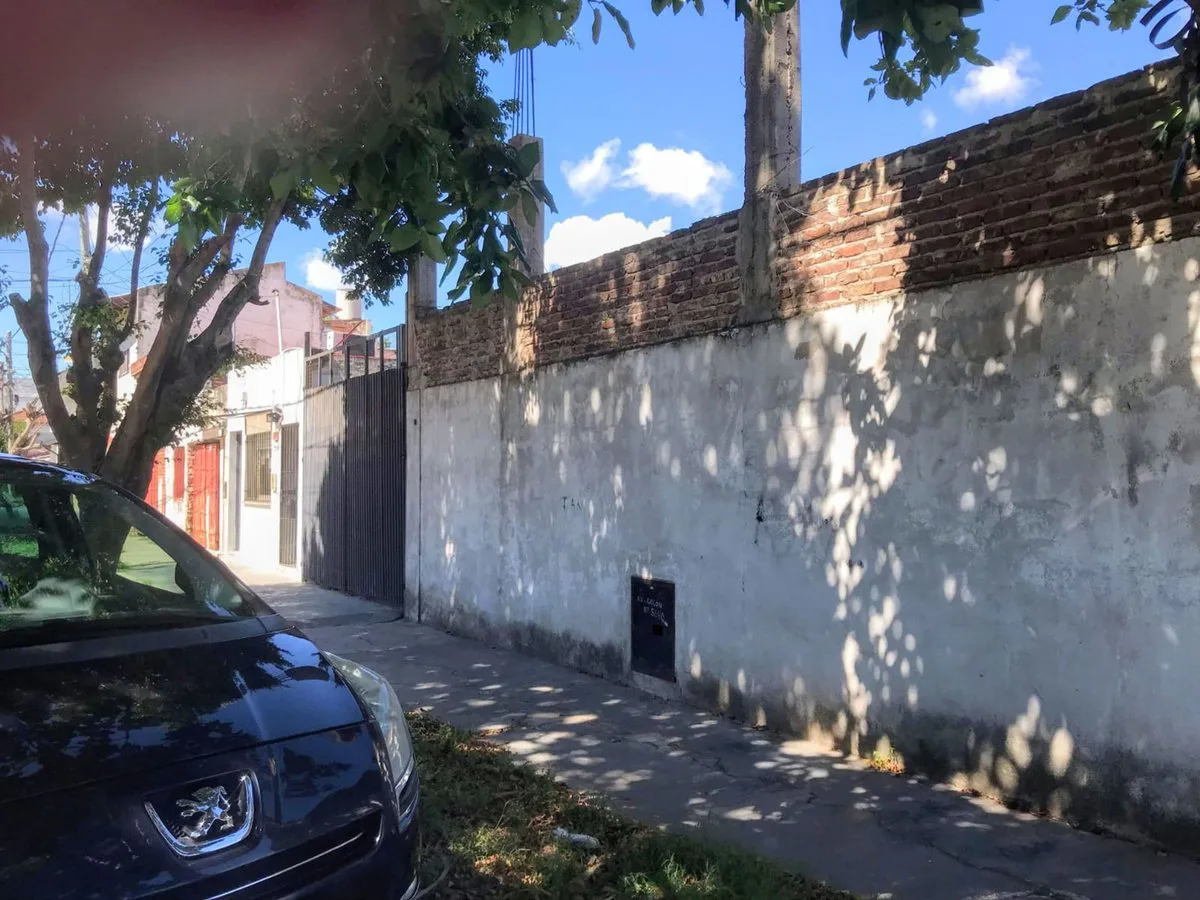 Lote en esquina 238 m2   Villa Ballester foto 3
