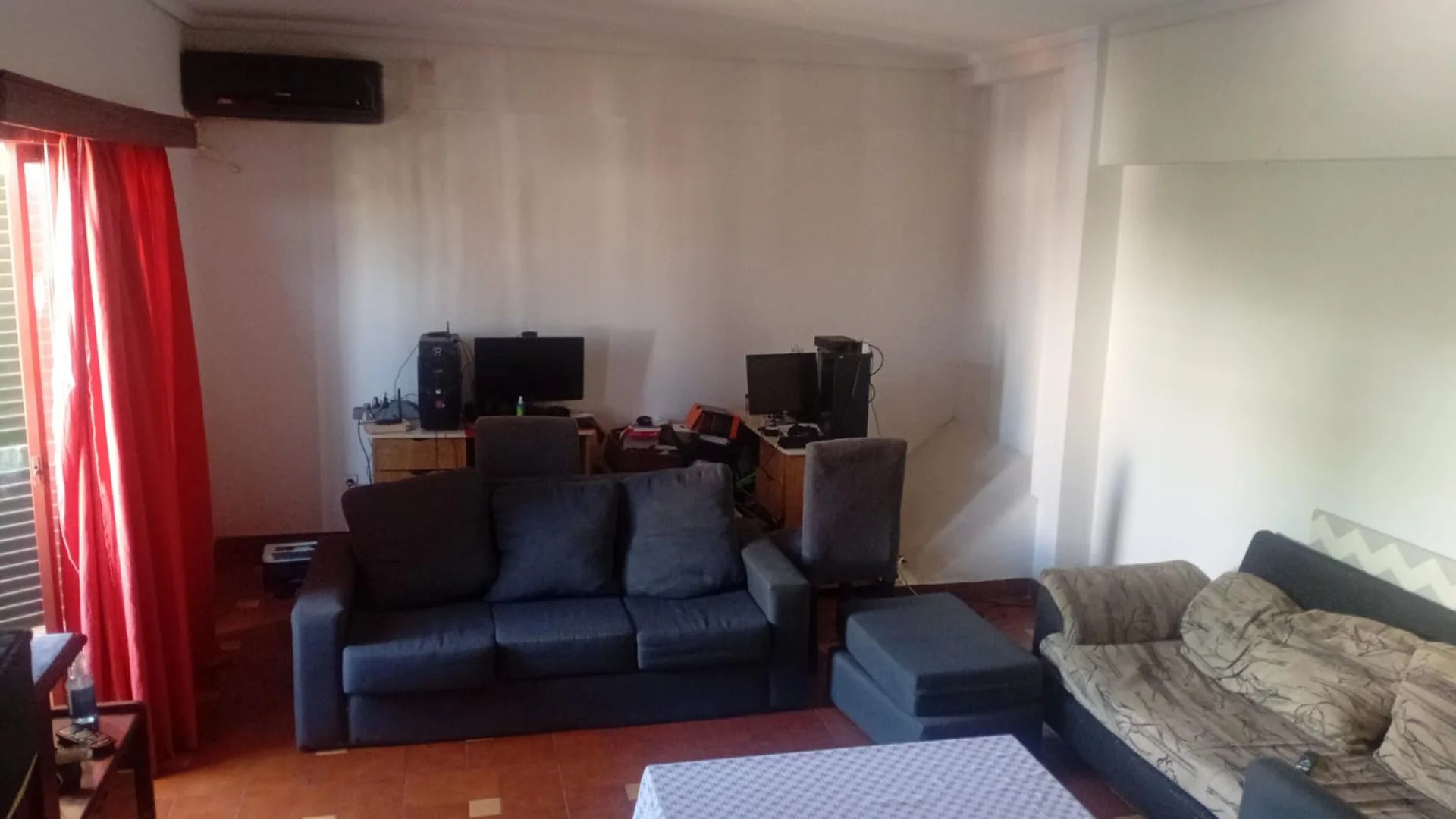 EN VENTA CASA 4 AMBIENTES CON DEPÓSITO COMERCIAL foto 4