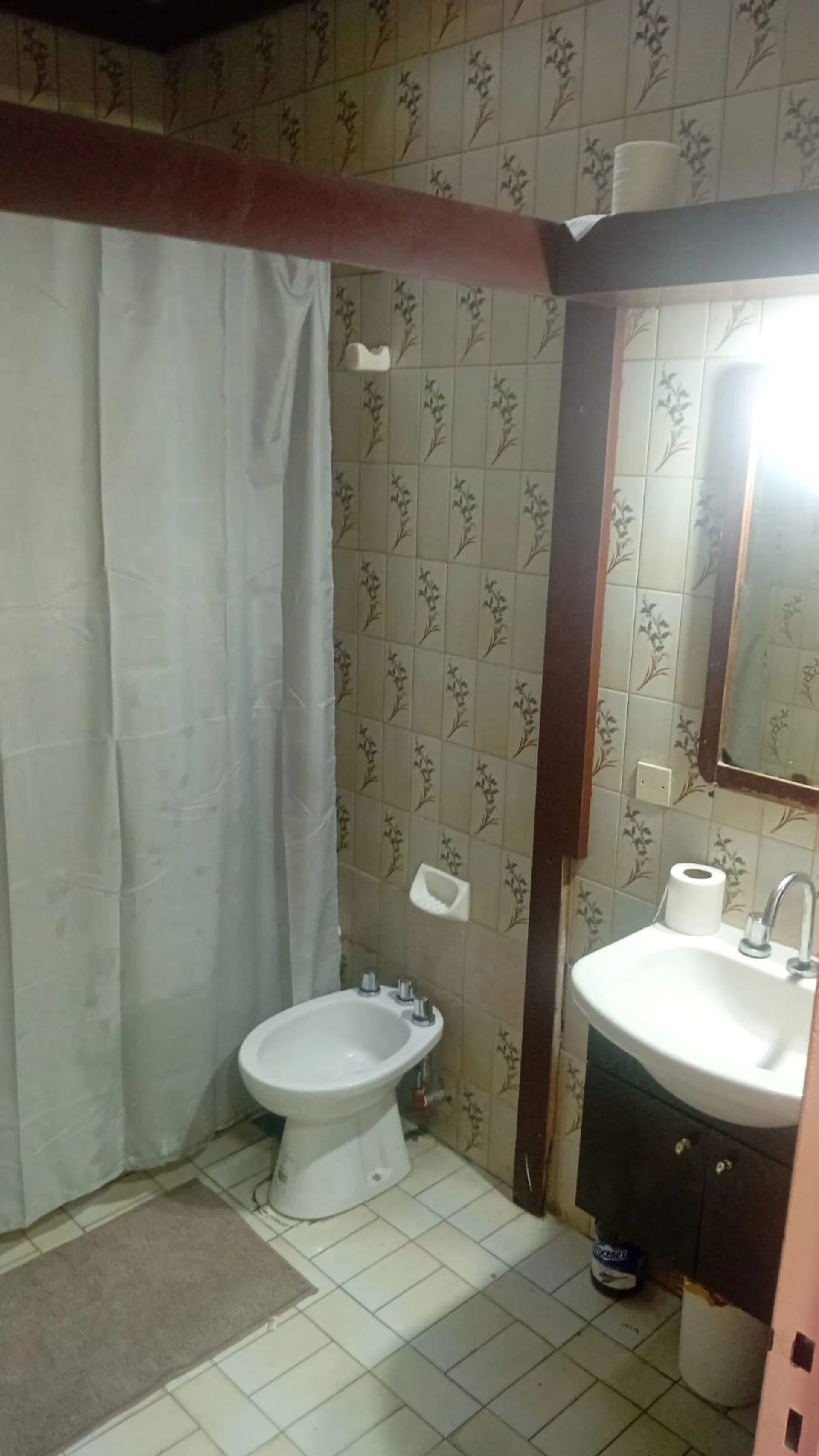 EN VENTA CASA 4 AMBIENTES CON DEPÓSITO COMERCIAL foto 5