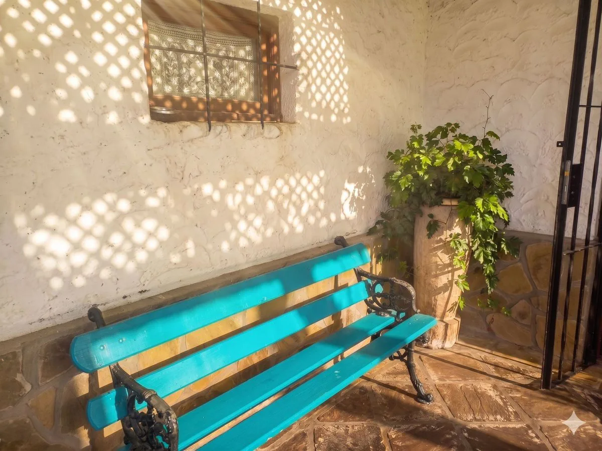CASA y TERRENO EN VENTA. YUNGA SAN LORENZO. foto 4