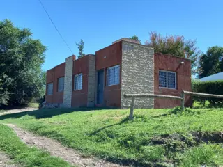 2 Departamentos, con cocina-comedor, baño instalado y un dormitorio,   En San Antonio de Arredondo, a 2 cuadras de la ruta.. foto 1
