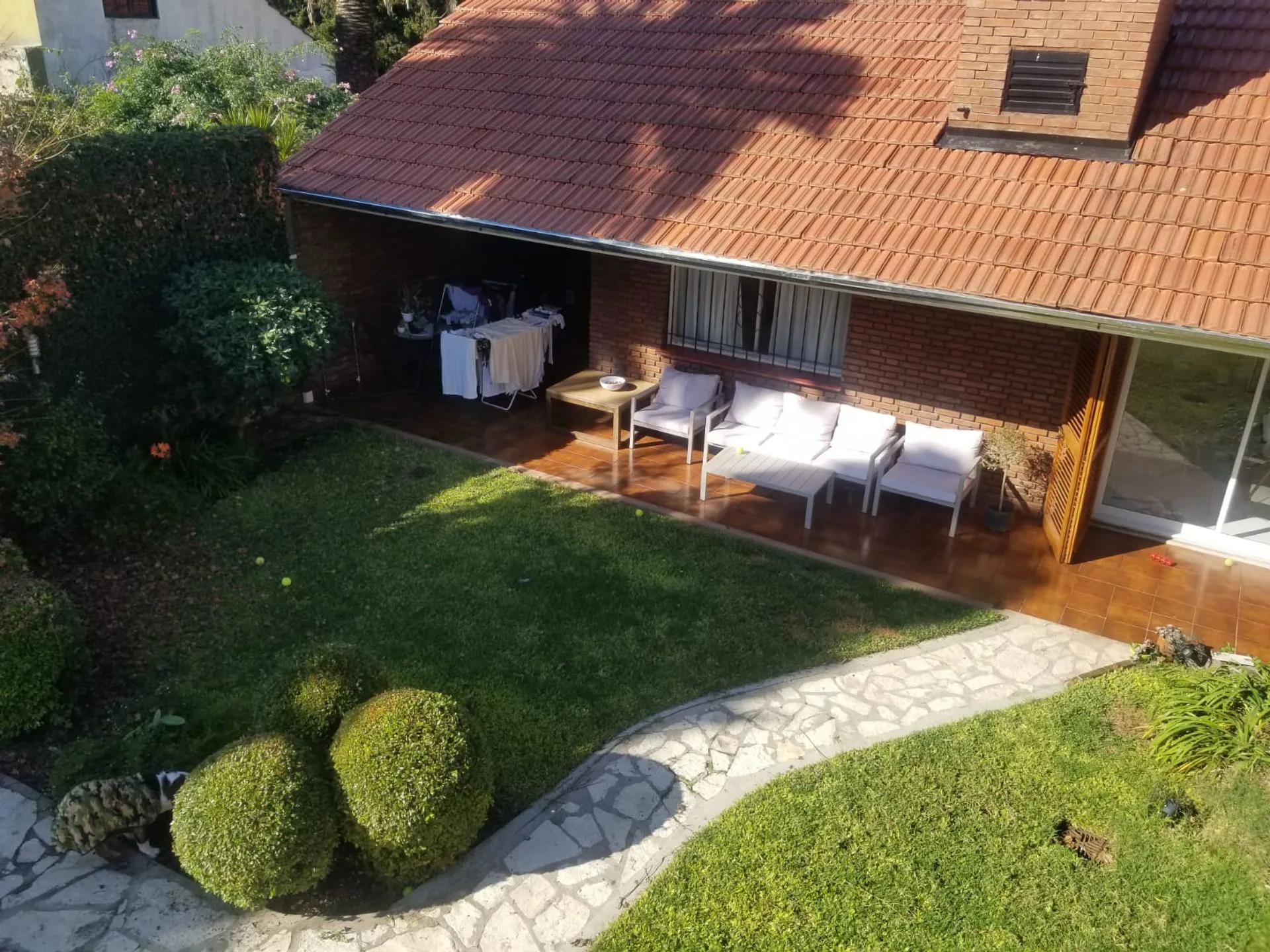 CASA 4 AMBIENTES VENTA ADROGUE PILETA QUINCHO COCH foto 3