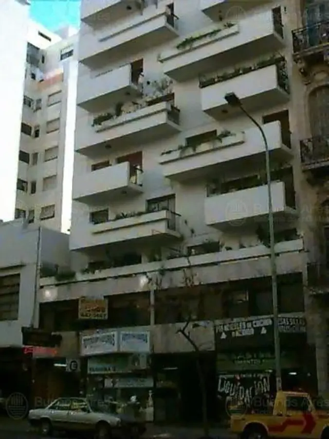 Cochera Belgrano 1735 Frente Fundación Favaloro