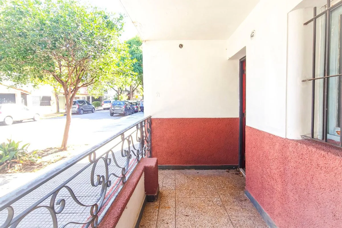 VENTA-CASA 5 AMB CON PATIO/TERRAZA-VERSALLES-185m² foto 3