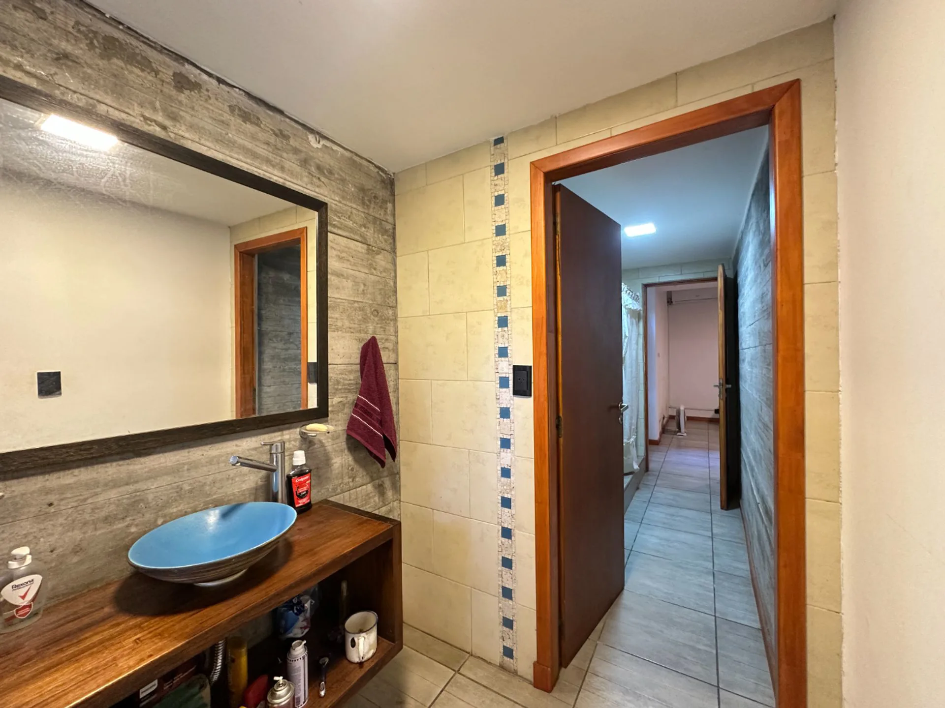 Venta casa 5 ambientes zona Colina Alegre foto 4