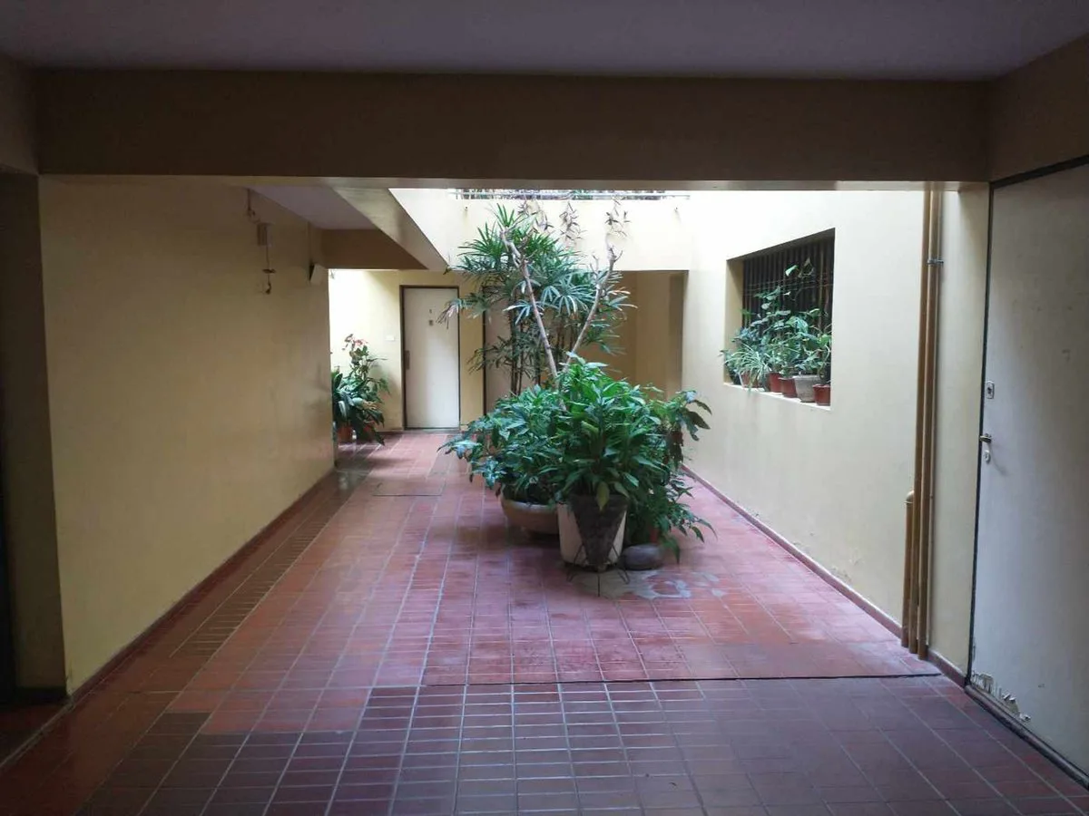 Departamento de 3 dormitorios 2do. Piso, Capital foto 3